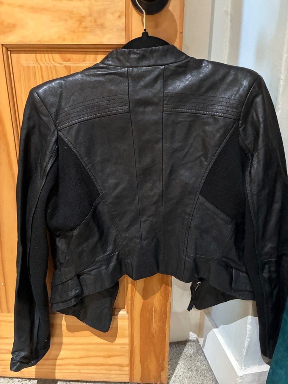 Vintage-ish 2010’s Black Genuine Leather 7 For All Mankind Women's Moto Jacket - Picture 3 of 6